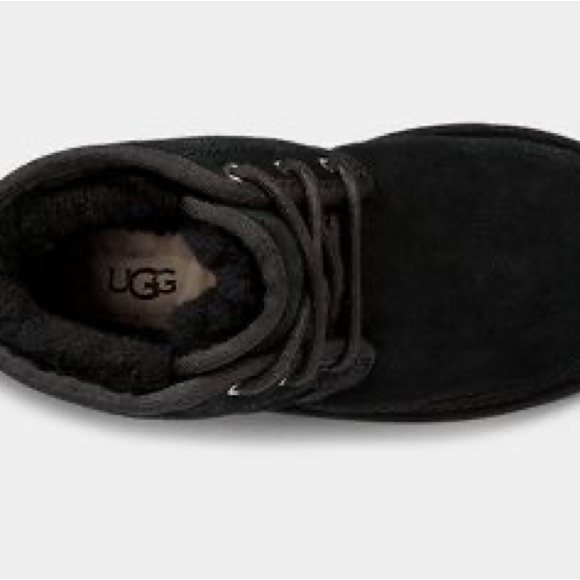 Ugg Neumel II Boot in black big kids size 4 - Picture 3 of 6
